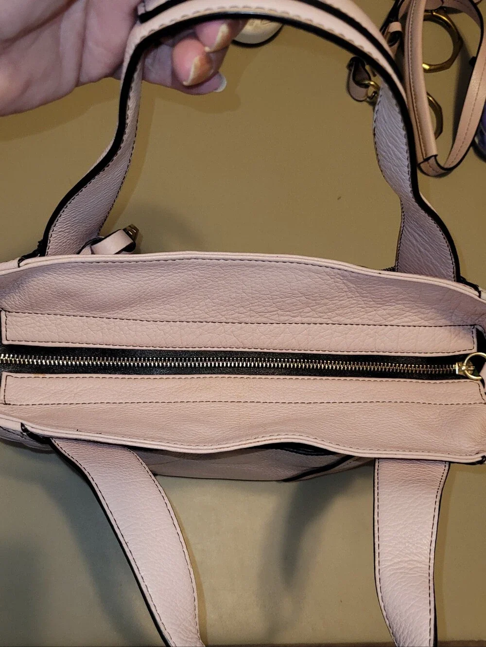 Oryany Blush Leather Shoulder Bag with Gold Turn-Lock Top Zip Bag.